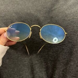 Ray-Ban Sunglasses 🕶️ light blue tint sheer very cool lightly worn